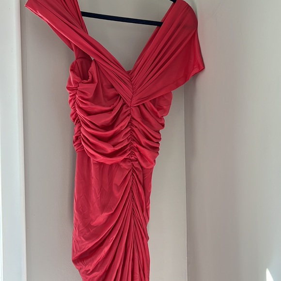 YAURA Tiara Dress pink maxi off shoulder - Picture 6 of 16